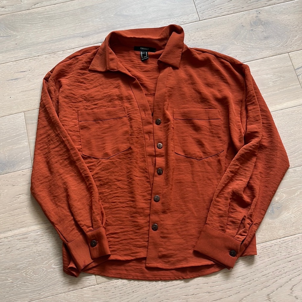 brown/orange jacket